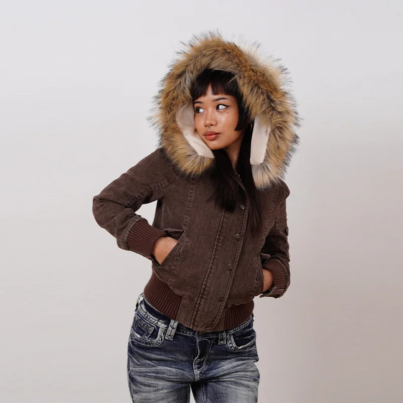 Blouson court Femme à capuche bordée de fausse fourrure et col montant