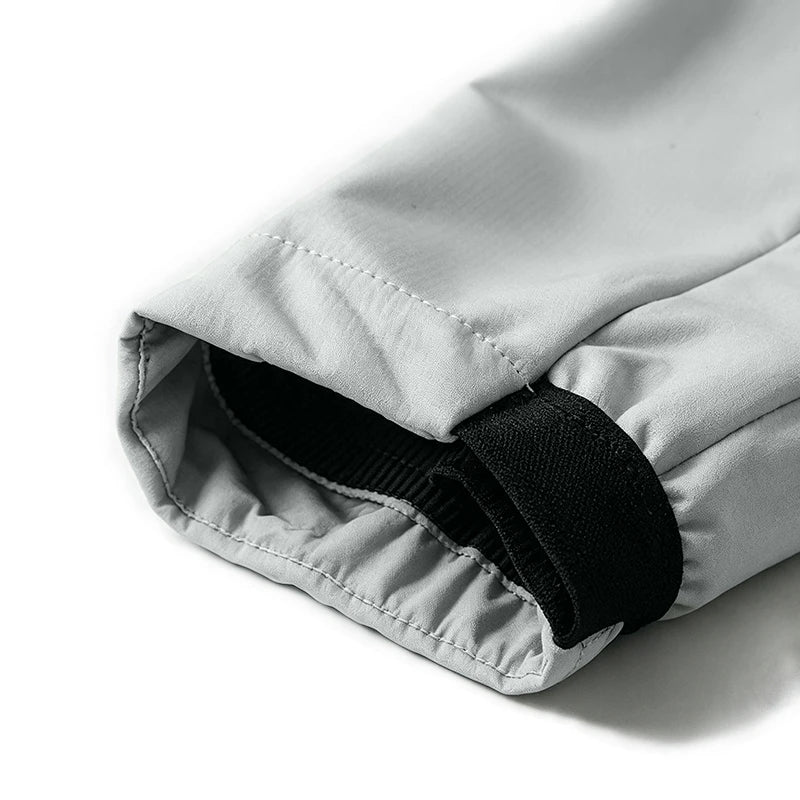 Men's Hooded Waterproof and Windproof Jacket with Fleece Lining