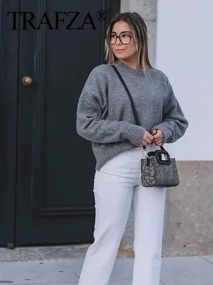 Sweter z okrągłym dekoltem z miękkiej dzianiny w kolorze morelowym, szarym lub bordowym