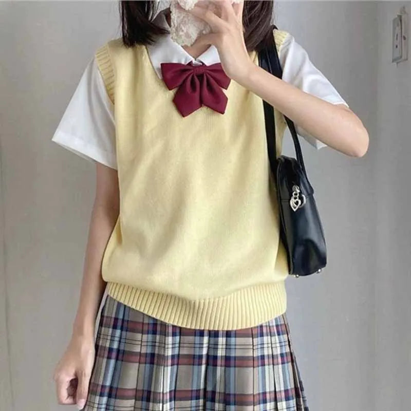 Damesvest zonder mouwen van tricot met V-hals, preppystijl
