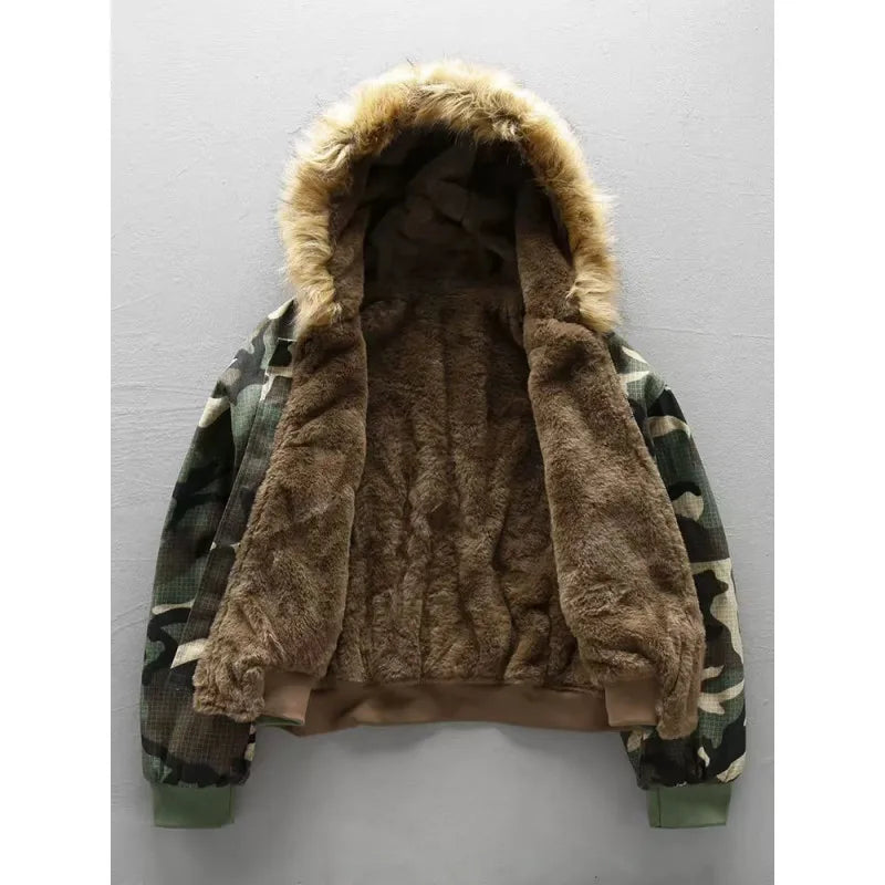 Veste bomber en fausse fourrure marron avec capuche et doublure camouflage