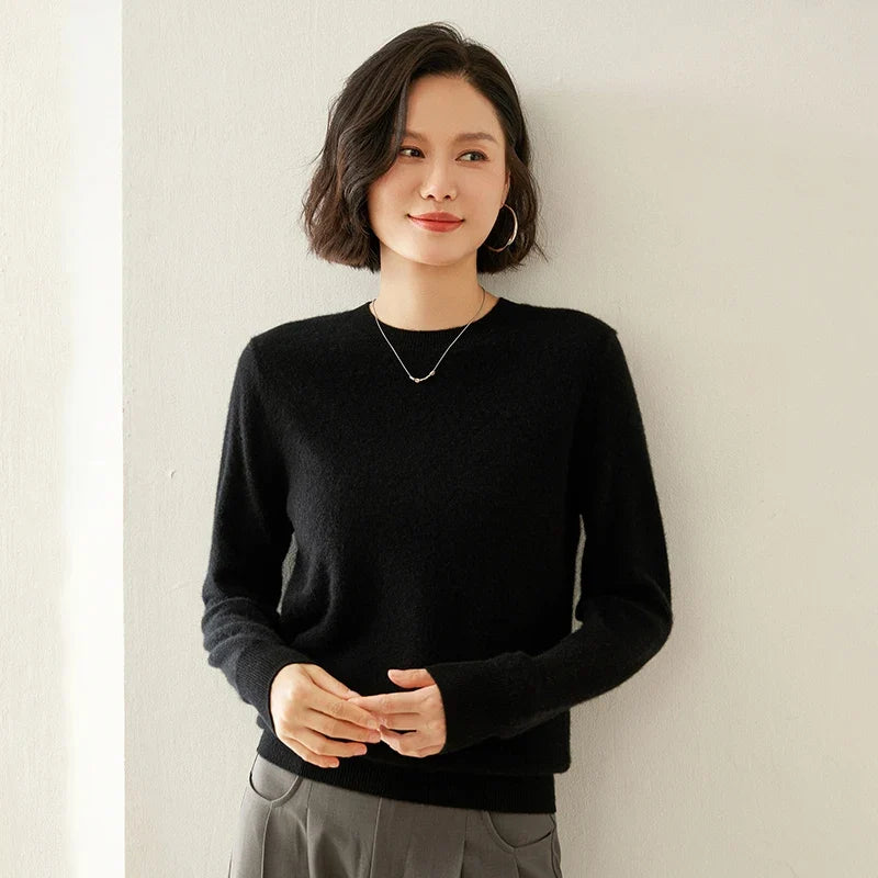 Maglione da donna in maglia morbida a girocollo e maniche lunghe