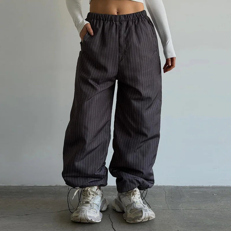 Oversized vatteret dunjakke til kvinder med hætte og print