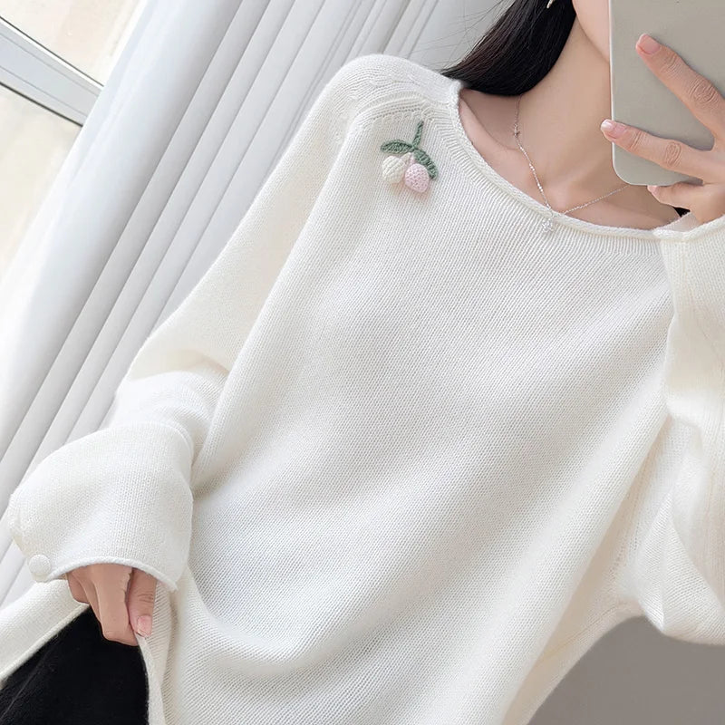 Oversized pullover til kvinder med lange ærmer og broderet mønster - fås i flere farver