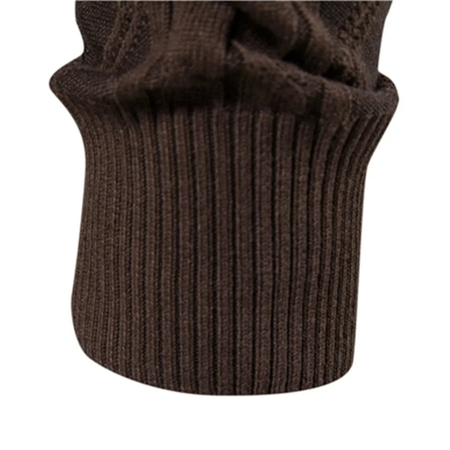 Chaleco de punto trenzado gris oscuro para hombre con cuello chal y botones