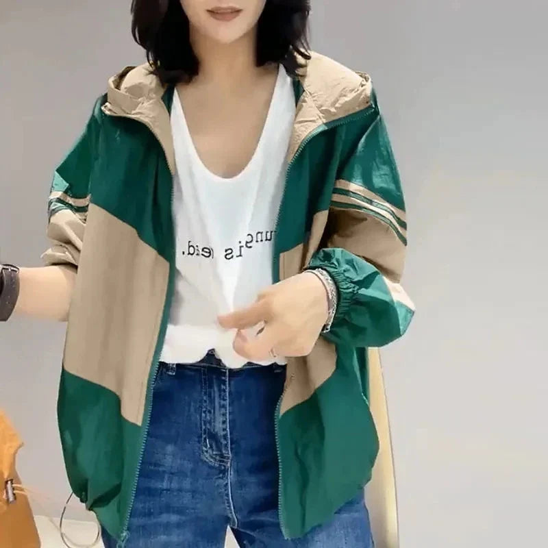 Giacca bicolore casual da donna con cappuccio, stile sportivo, verde e beige