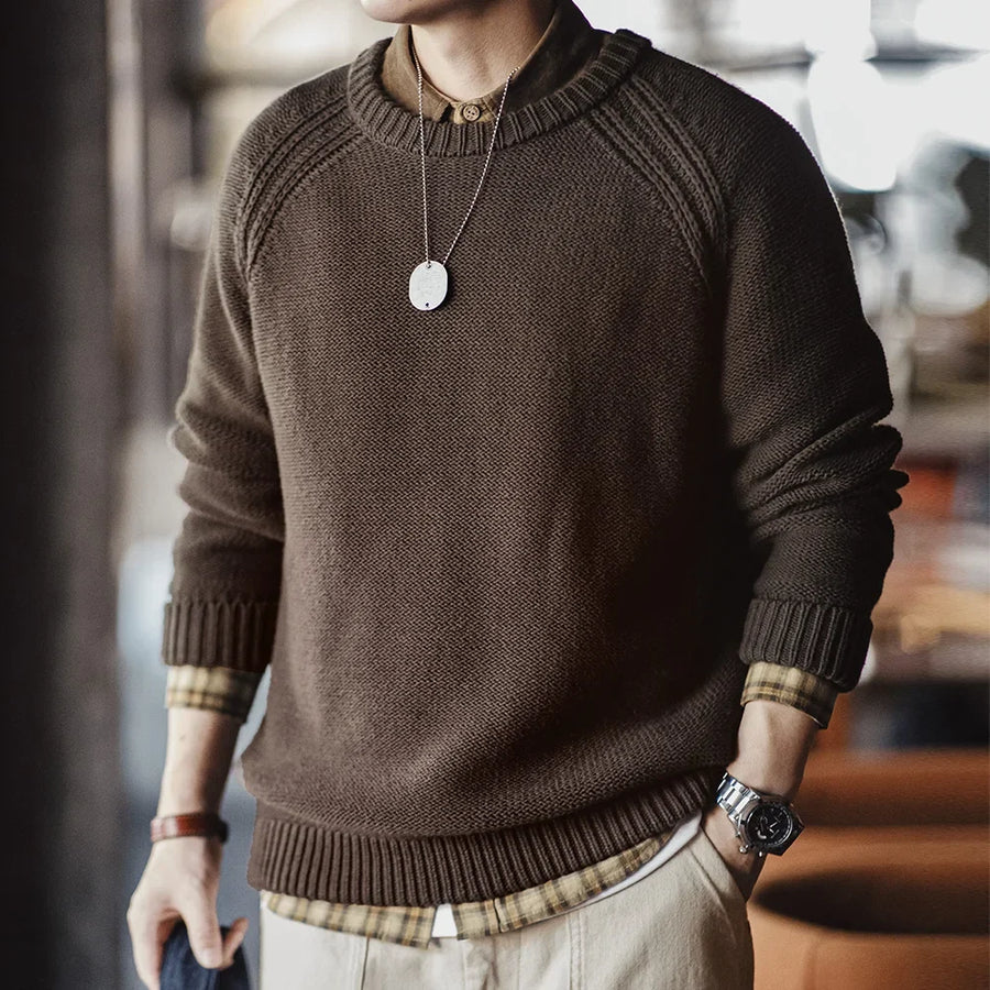 Jersey de punto texturizado marrón para hombre, mangas raglán y cuello redondo