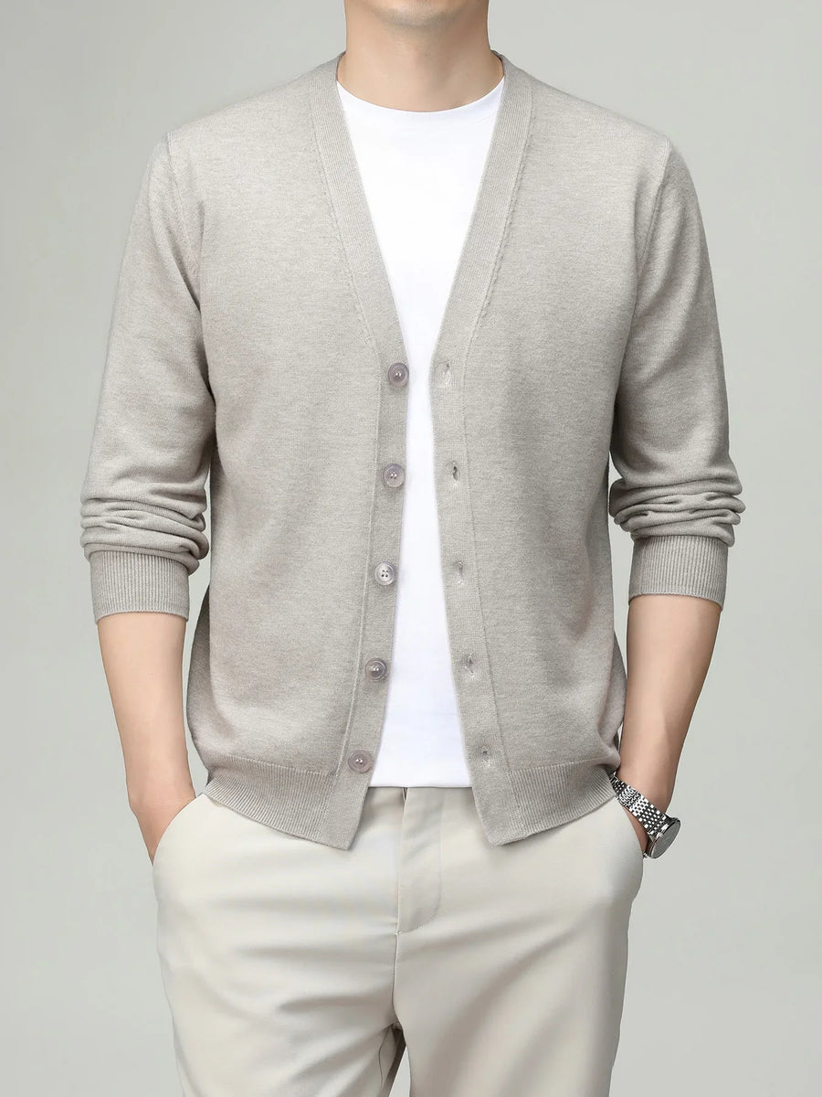 Chaleco cardigan ligero de color liso para hombre con cuello de pico, botones y mangas largas