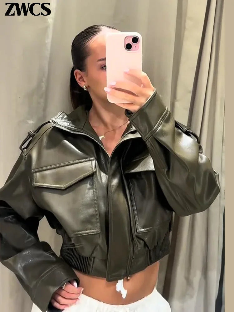 Women's cropped bomber jacket in soft fabric, military green, zip closure