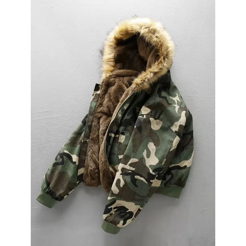 Veste bomber en fausse fourrure marron avec capuche et doublure camouflage