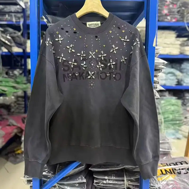Ombré sweatshirt för dam med text och utsmyckade detaljer