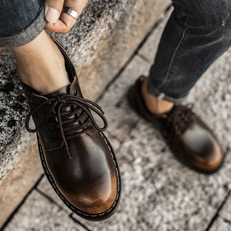 Chaussures basses classiques homme style urbain polyvalent