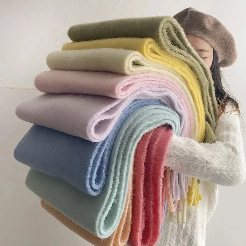 Weicher Fransenschal aus Strick im Winterstil, mehrere Farben erhältlich
