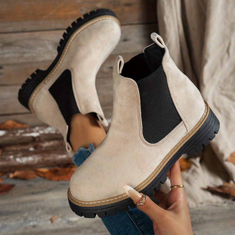 Women's Chelsea boots in soft material, lug sole, solid color