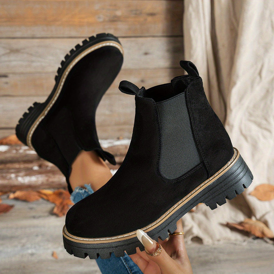 Women's Chelsea boots in soft material, lug sole, solid color