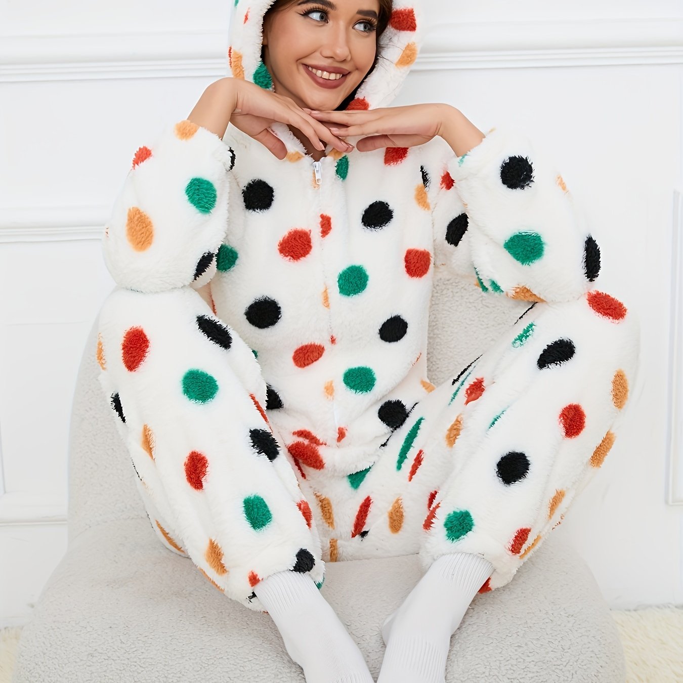 Combinaison Pyjama Polaire Femme à Capuche Ourson ou Pois Colorés Fermeture Éclair
