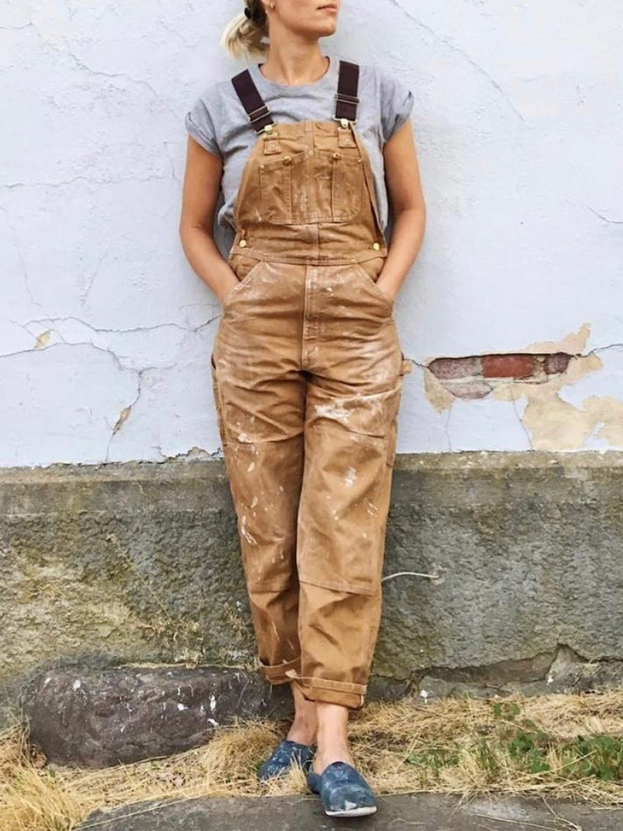 Loose overalls with adjustable straps and pockets