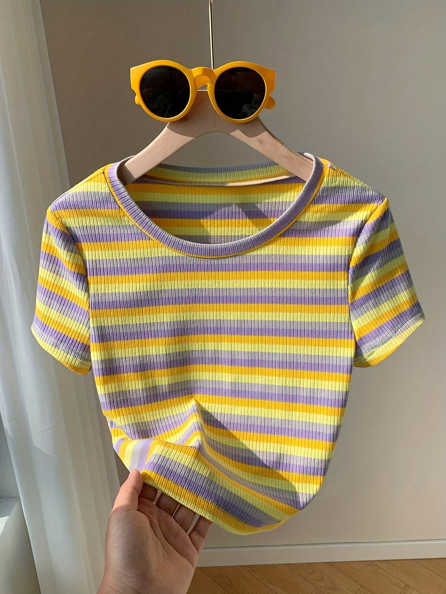 Women's short-sleeve striped T-shirt, casual and trendy style, perfect for summer