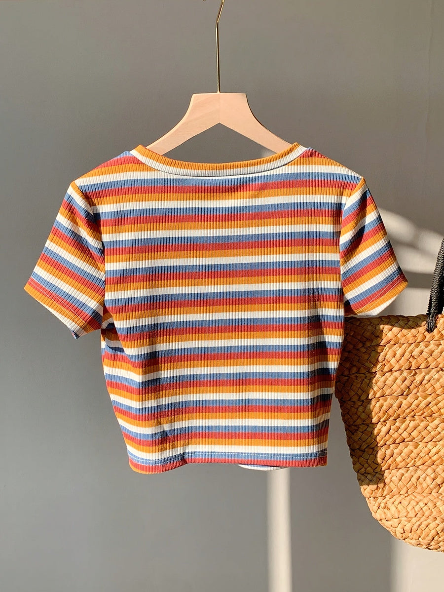 Women's short-sleeve striped T-shirt, casual and trendy style, perfect for summer