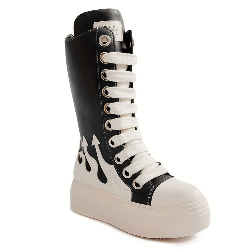 Bottes montantes noires à lacets blancs, style basket, semelle plateforme