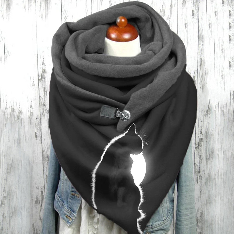 Foulard triangulaire motif animalier ou nature, gris et noir avec bouton décoratif