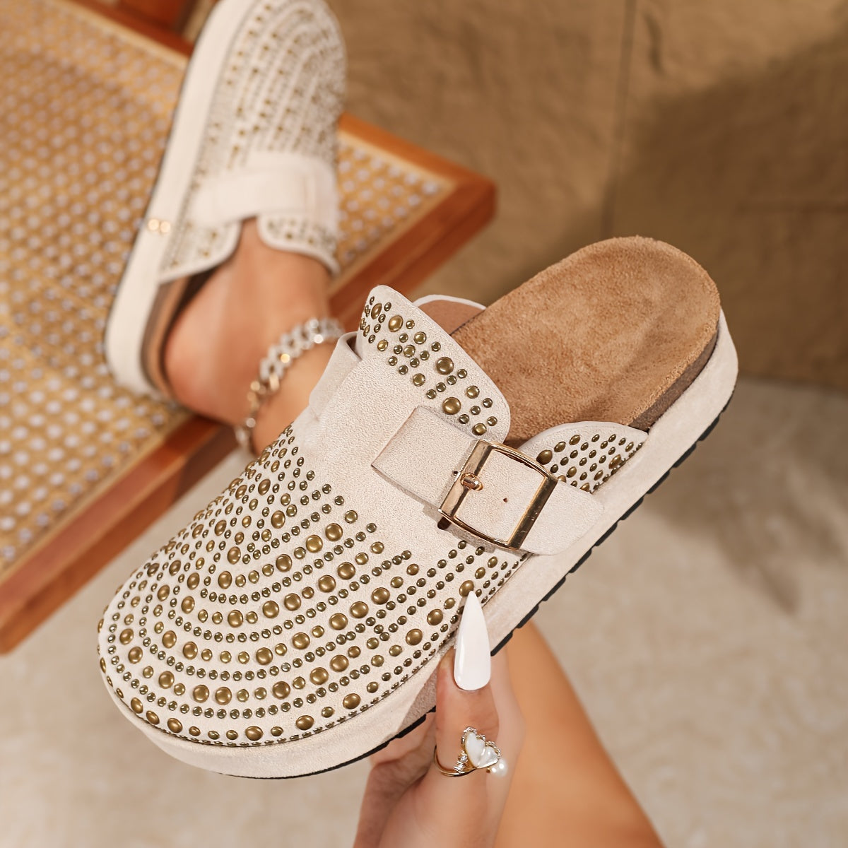 Sabots compensés femme style urbain à clous – Chaussures décontractées tendance