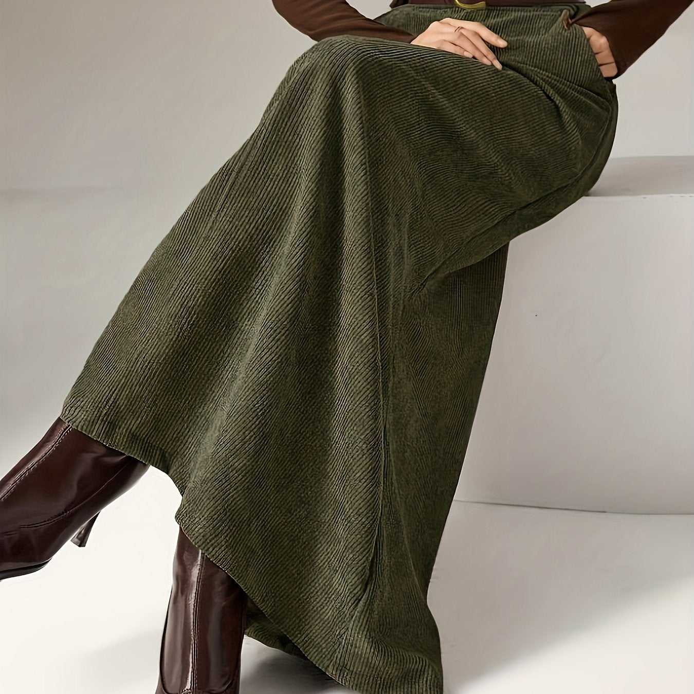 Jupe longue côtelée femme vert olive taille haute décontractée avec poches
