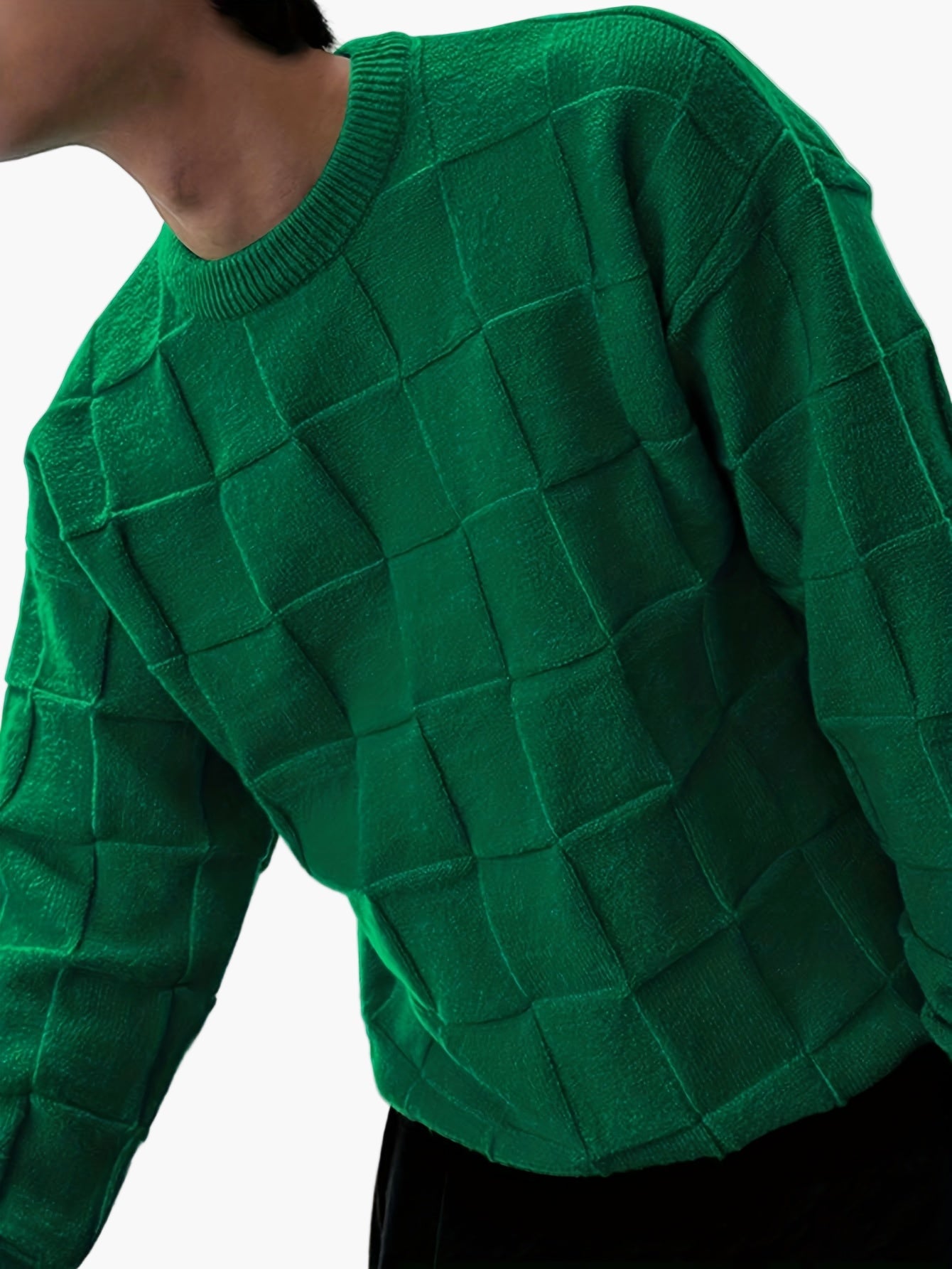 Męski sweter streetwear w kratę, miejski styl casual