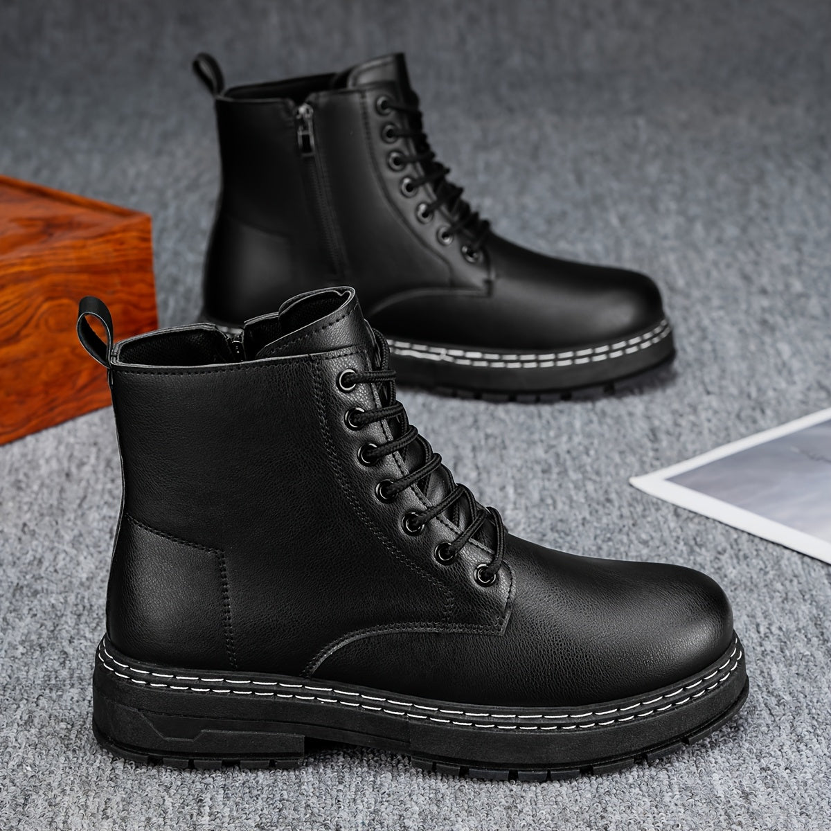 Bottines noires montantes à lacets et semelle épaisse