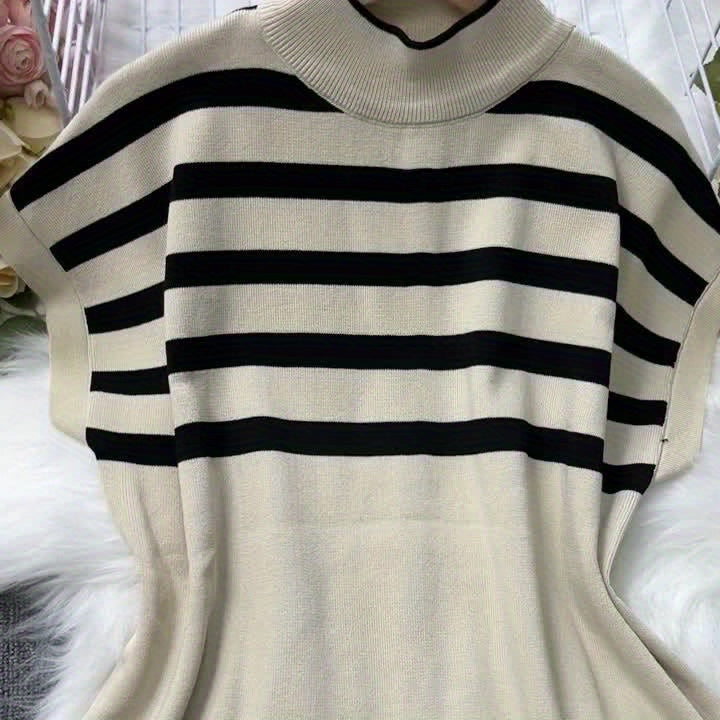 Elegant damesensemble in marinière stijl, casual chic voor lente/zomer