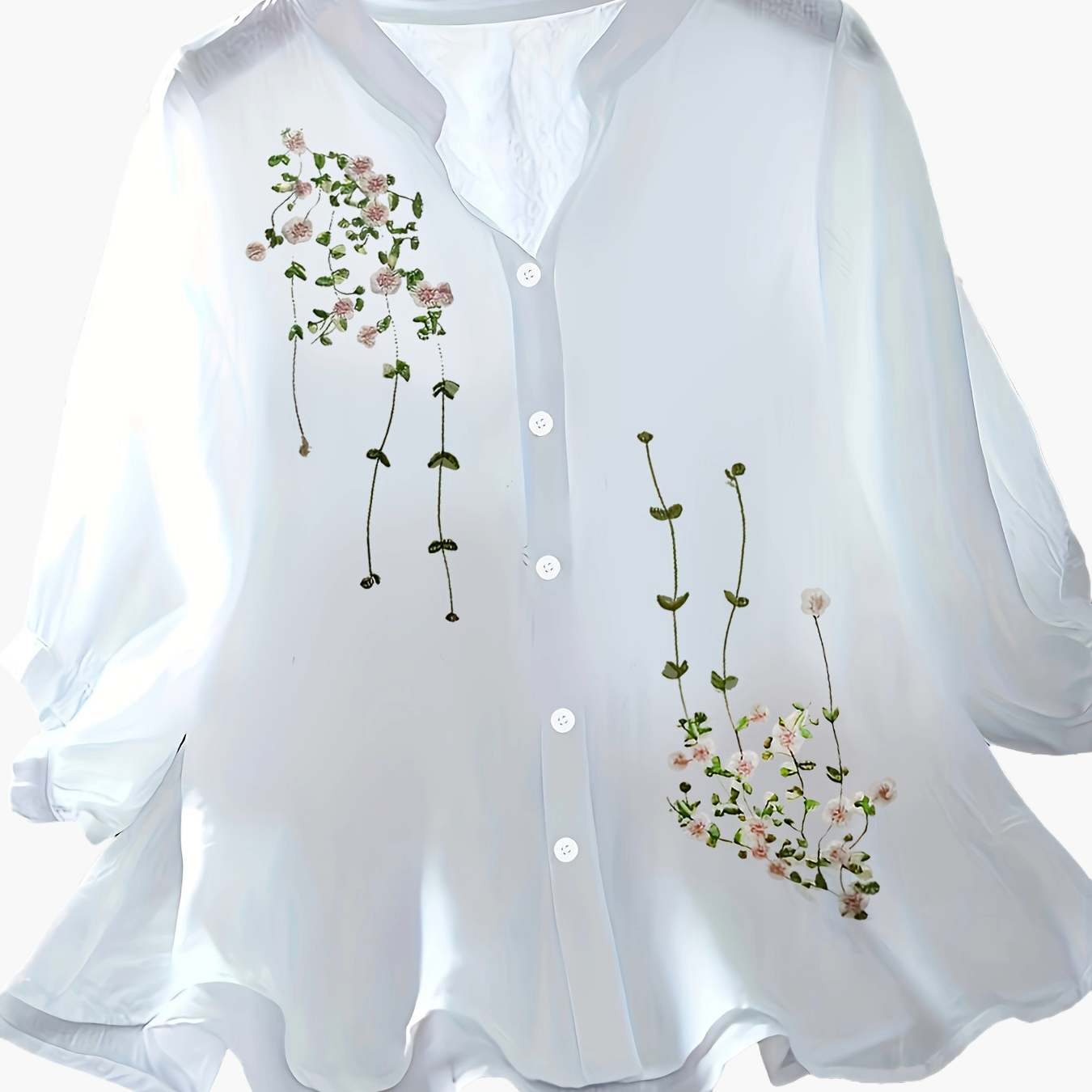 Elegant damebluse med blomsterbroderi i sommerstil til kontor eller udflugt