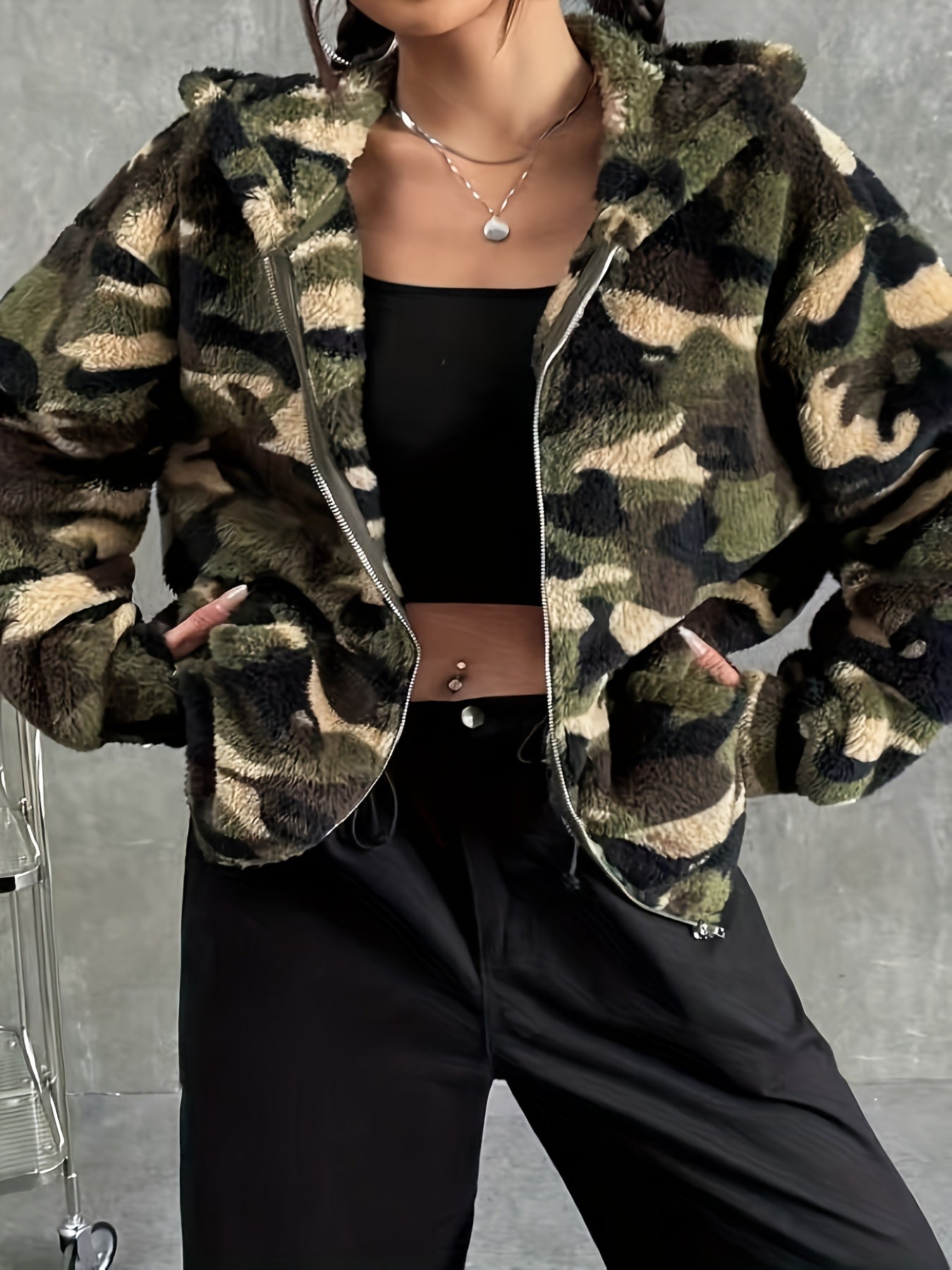 Veste à capuche zippée camouflage femme motif doux