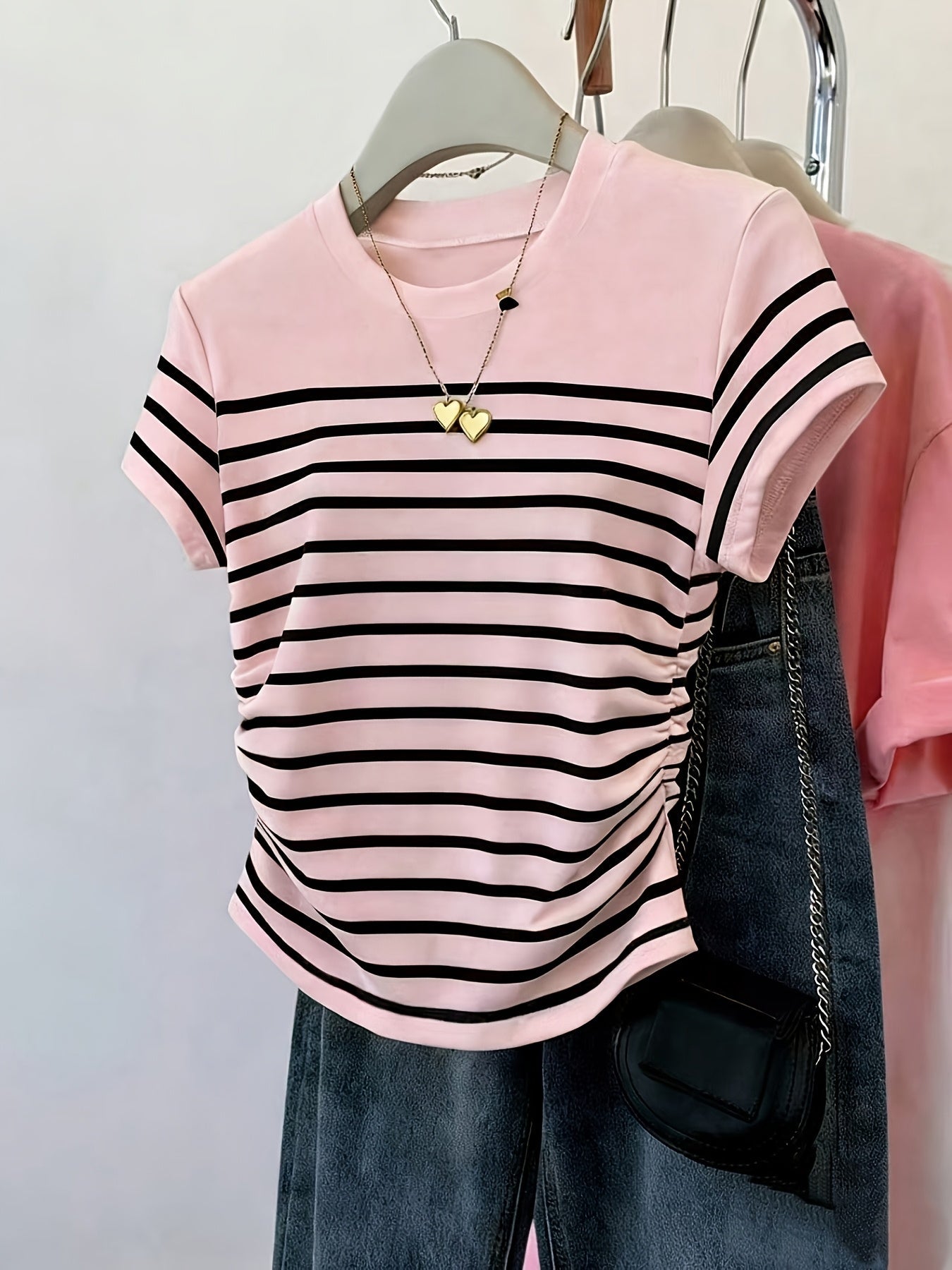 T-shirt pour femme style décontracté à rayures et fronces, manches courtes, col rond, tendance été