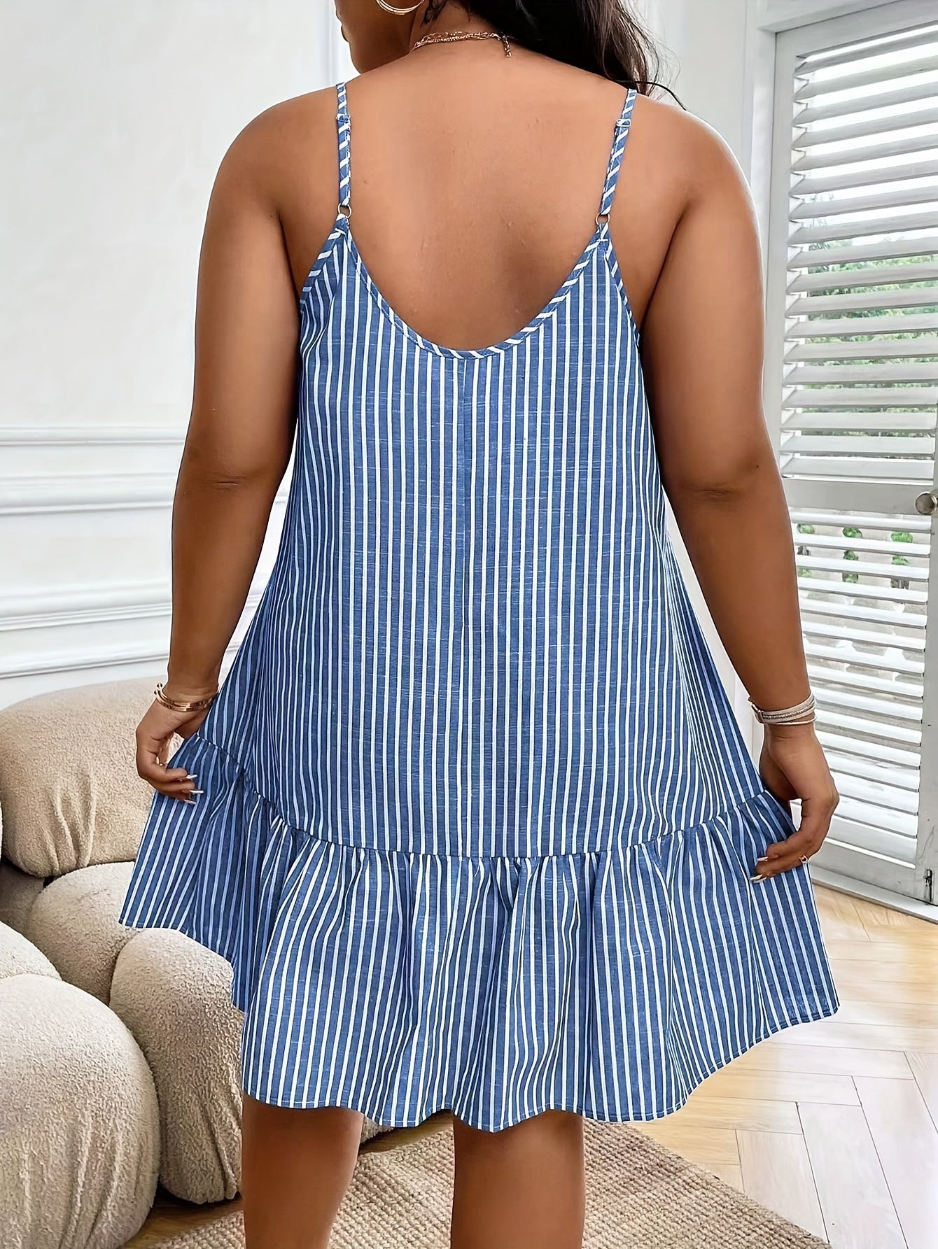 Casual striped women's dress, loose style, perfect for summer and relaxed outings