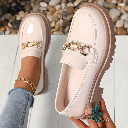 Elegante damesko med gyldent kædebånd i preppy stil – Slip-on urban komfort