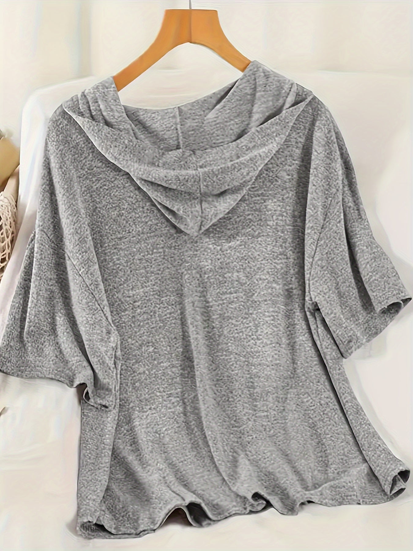 Ensemble décontracté à capuche pour femme - T-shirt ample et short pour détente et loisirs
