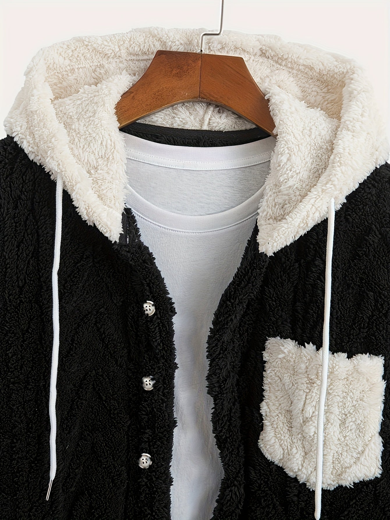 Veste Homme Polaire Sherpa à Capuche Bleu Marine et Poche Poitrine Contrastée