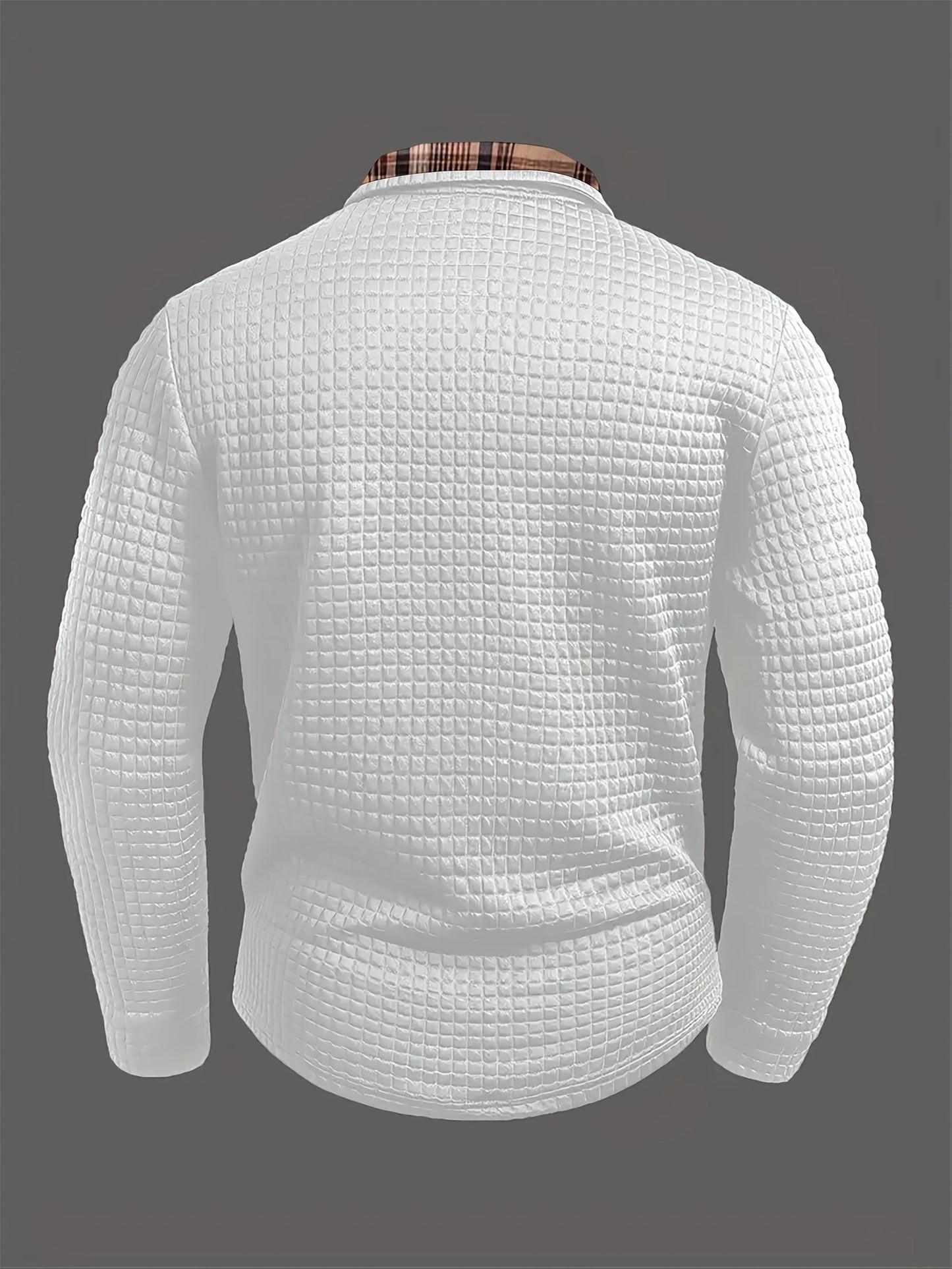 Polo homme à manches longues texturé motif gaufré avec col et poche à carreaux