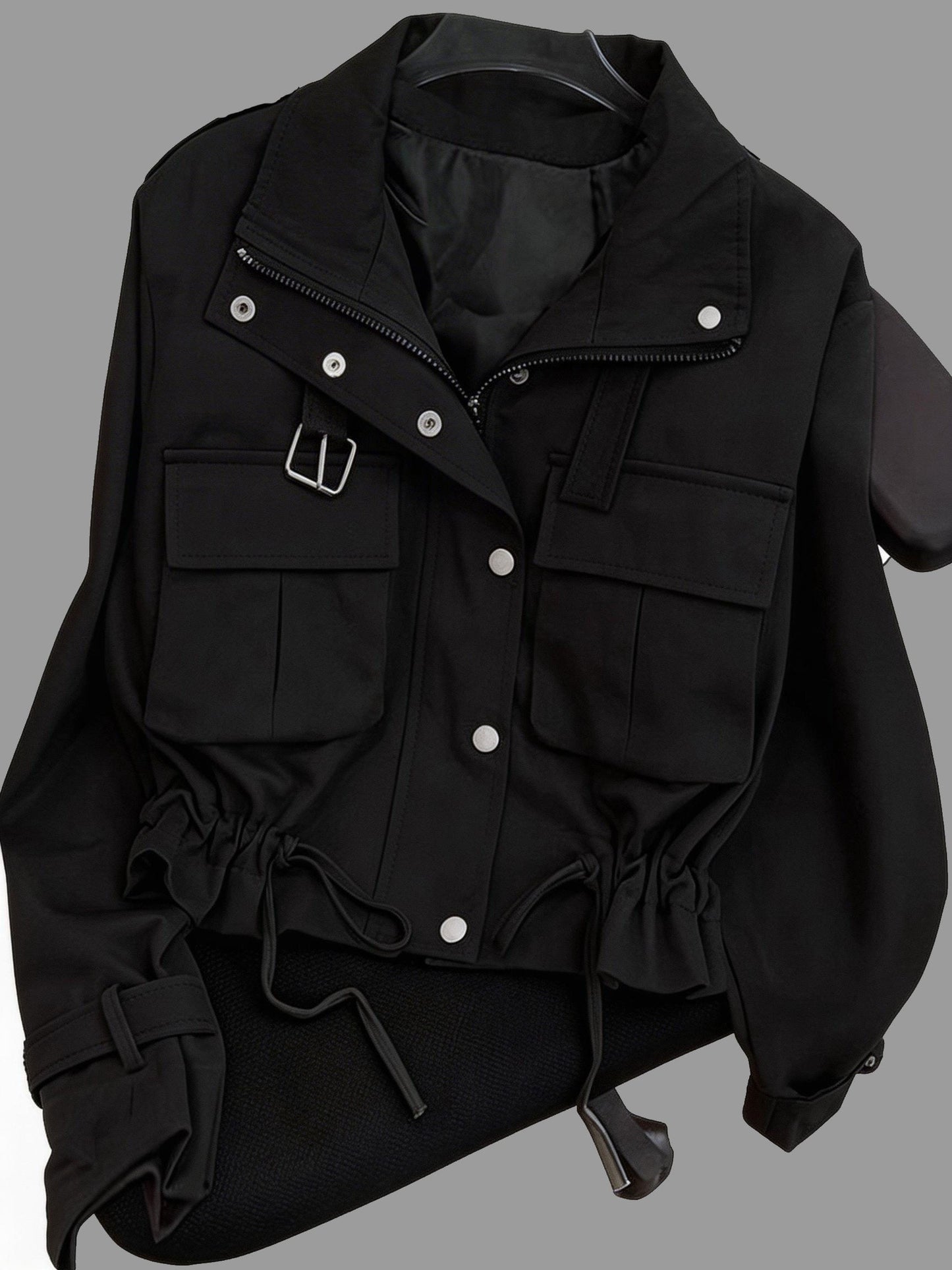 Veste Courte Cargo pour Femme à Boutons et Ceinture Boucle Couleur Unie