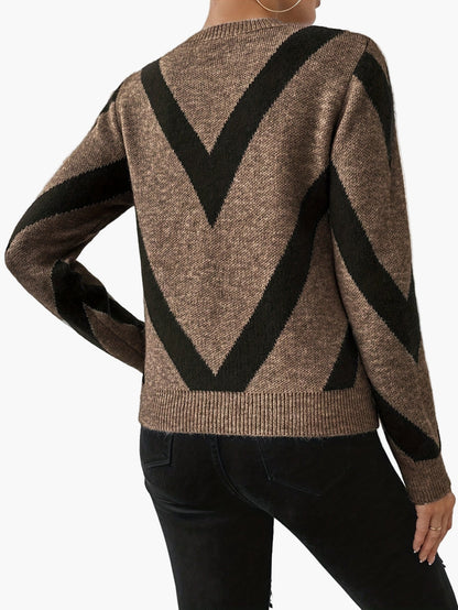 Elegancki sweter damski z geometrycznym wzorem w stylu jesienno-zimowym