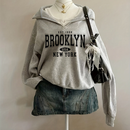 Sweat-shirt col zippé brodé Brooklyn à manches longues pour femme