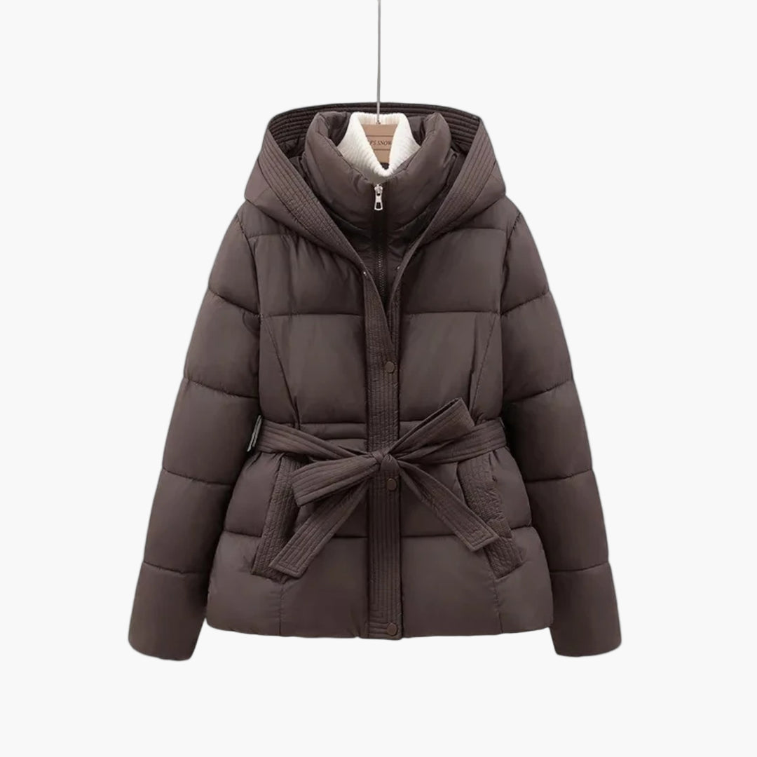 Zimowy płaszcz damski z paskiem, styl parka – elegancja i miejski ciepły look