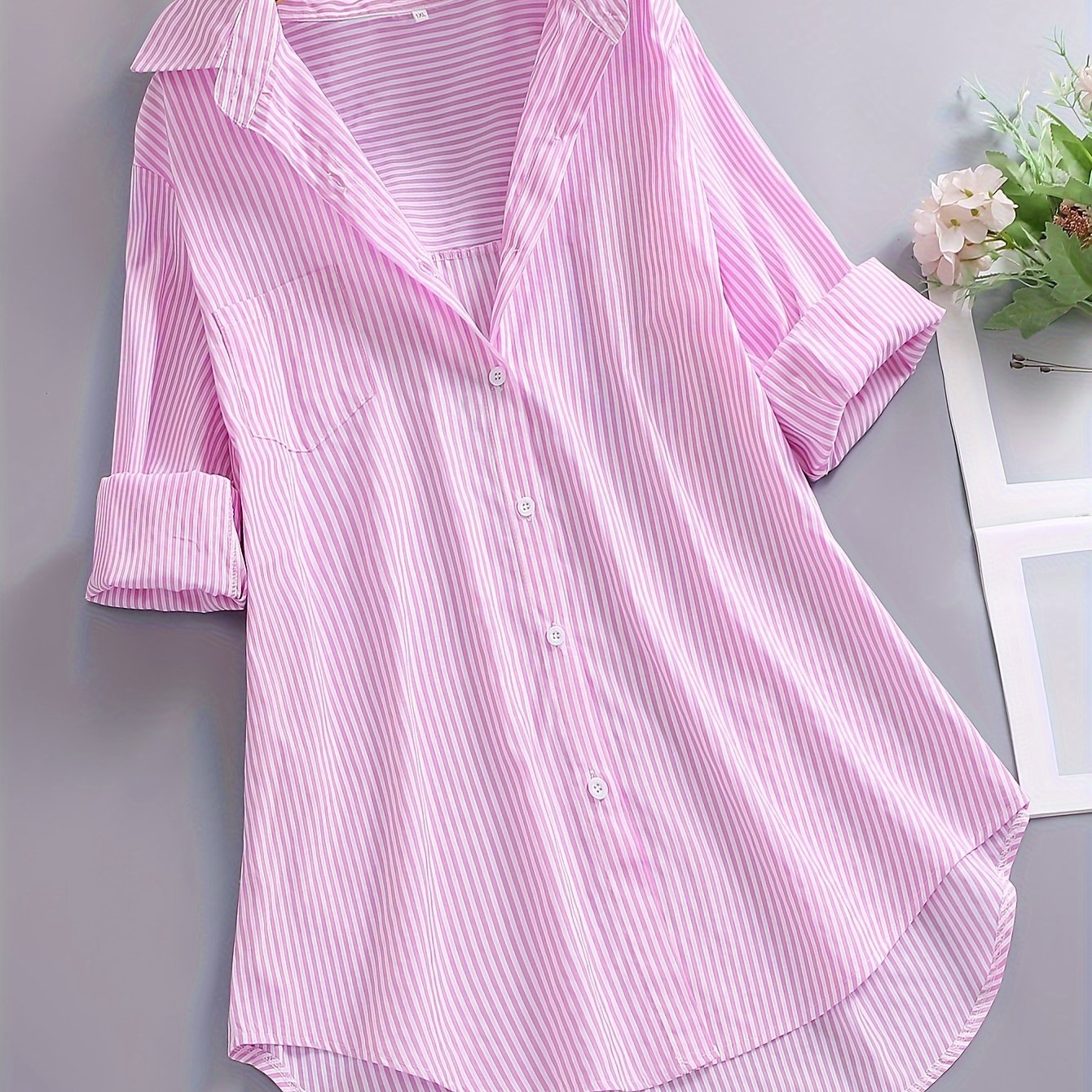 Loose striped shirt for women – Casual style for office or leisure