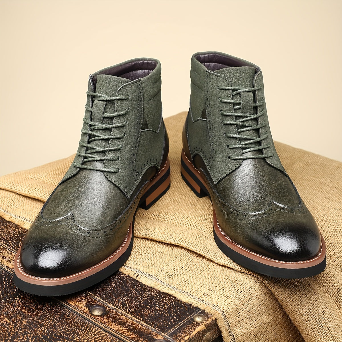 Bottes Chukka homme brogues bicolores à lacets style habillé