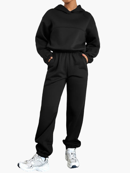 Lässiges Damen-Sportanzug-Set – Kapuzenpullover und Jogginghose – bequemer urbaner Stil