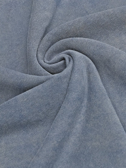 Sweatshirt unisexe gris charbon délavé avec motif chat mangeant des sushis