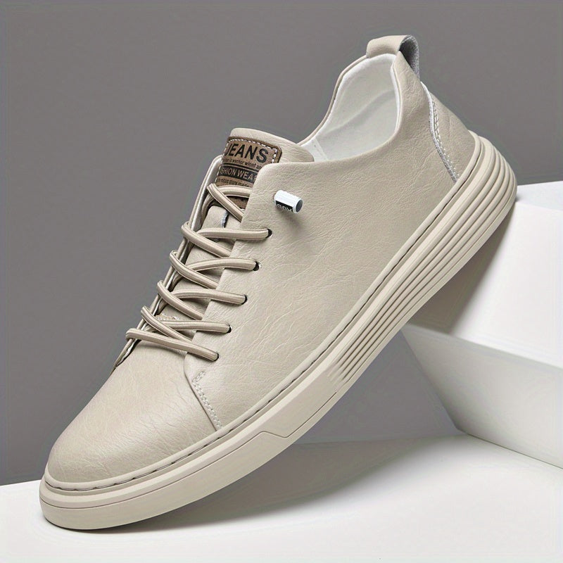 Baskets décontractées homme style urbain moderne à lacets – Sneakers tendance pour usage quotidien
