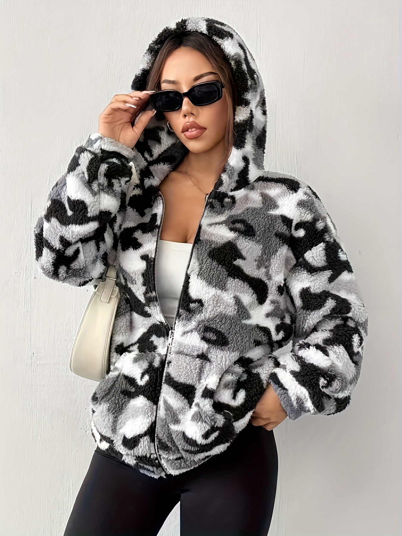 Veste à capuche zippée camouflage femme motif doux