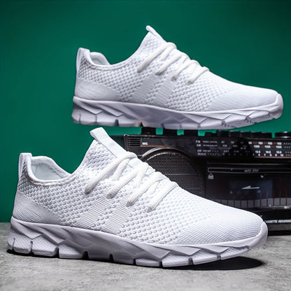 Moderne Sportschuhe für Damen zum Training und für den Alltag