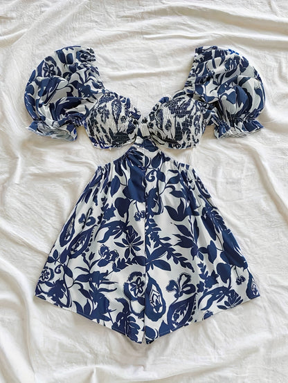 Sommerlicher Damen Jumpsuit mit Volants im tropischen Stil und angesagtem Urlaubslook  